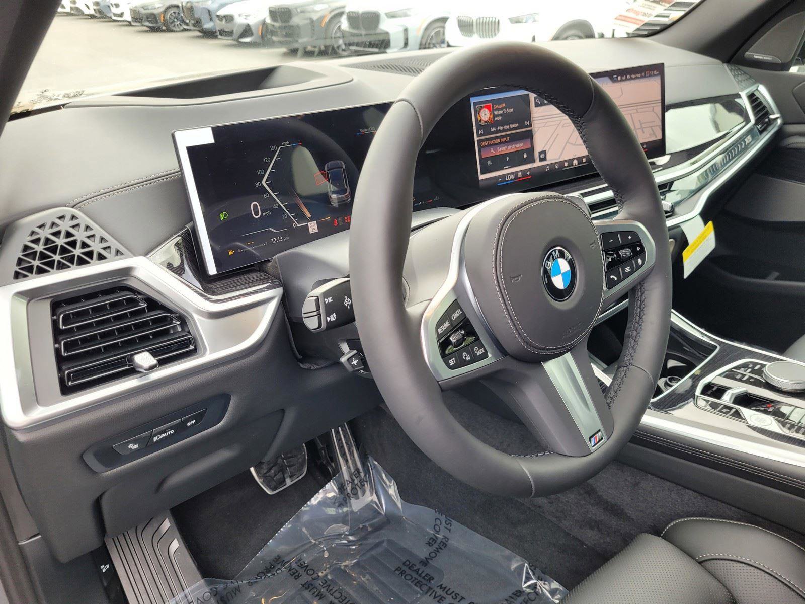 New 2026 BMW X5 xDrive40i w/ M Sport Package AWD/4WD image 8