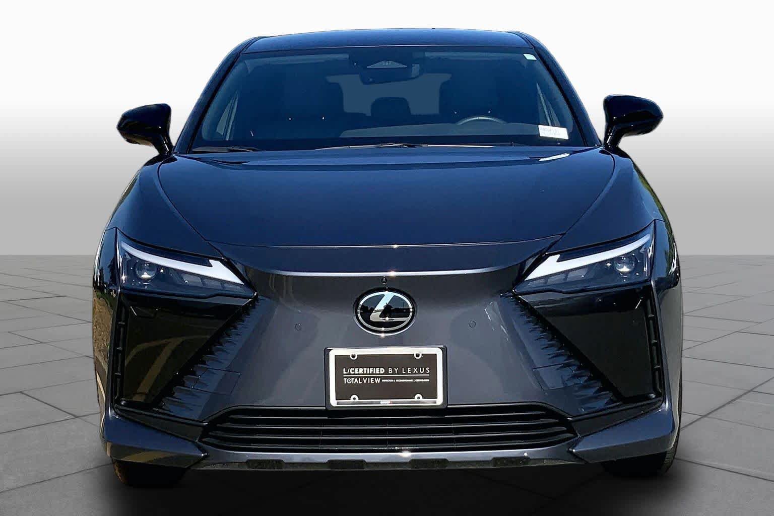 Used 2024 Lexus RZ 300e Premium w/ Accessory Package (2T) FWD image 3