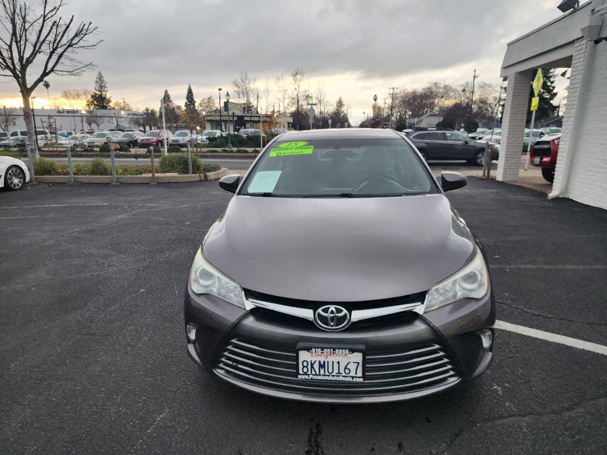 Used 2015 Toyota Camry LE image 7