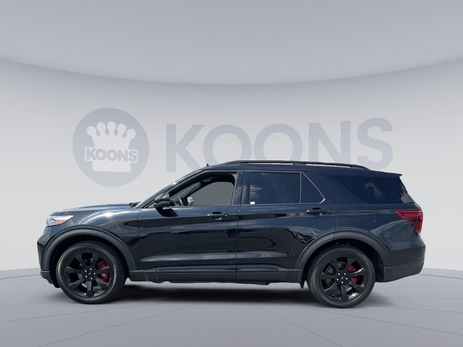 Used 2023 Ford Explorer ST w/ Equipment Group 401A AWD/4WD image 2