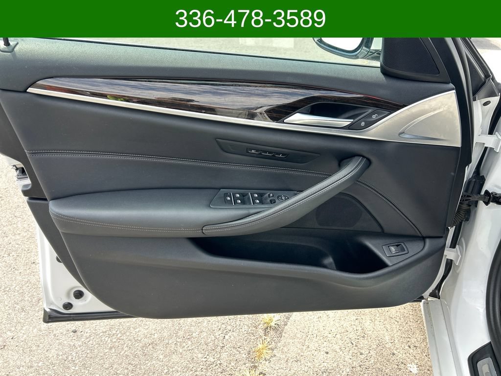 Used 2023 BMW 540i RWD image 10