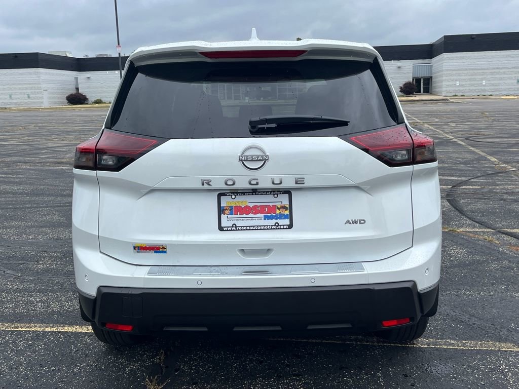 New 2026 Nissan Rogue SV w/ Cold Weather Package image 4