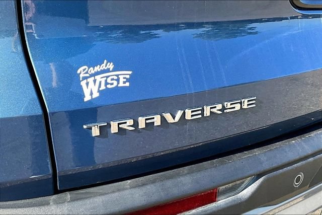 Used 2024 Chevrolet Traverse LT w/ Trailering Package FWD image 8