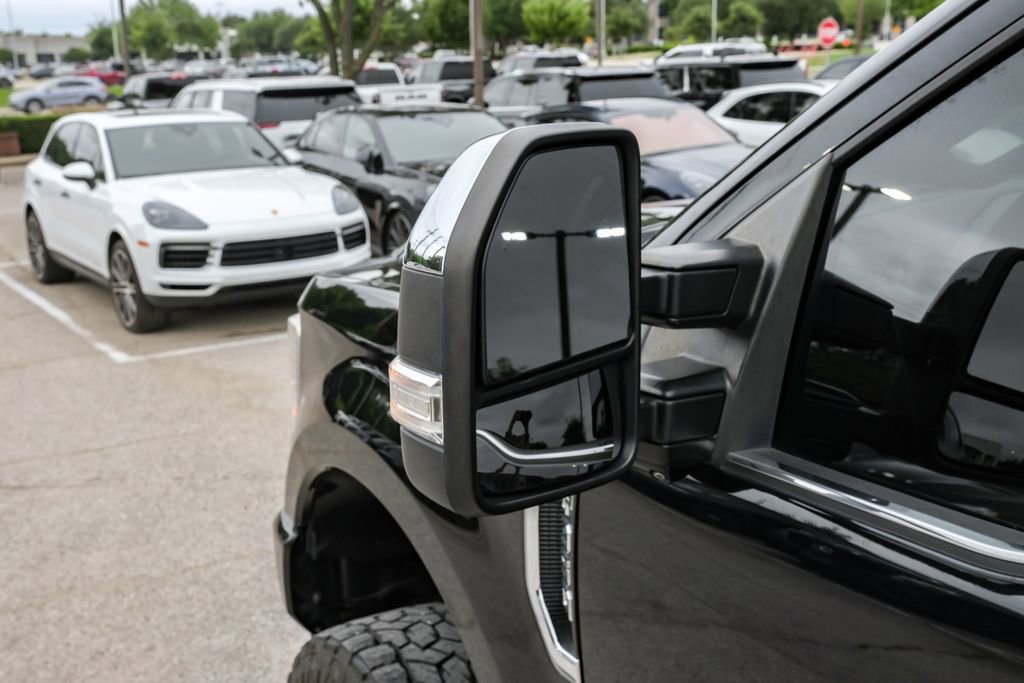 Used 2022 Ford F350 Platinum w/ FX4 Off-Road Package AWD/4WD image 44