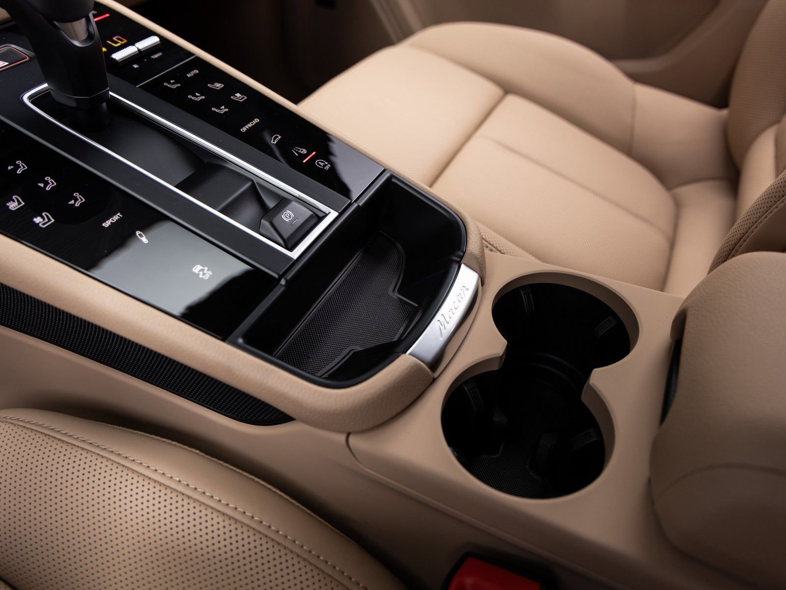 Certified 2026 Porsche Macan S image 18