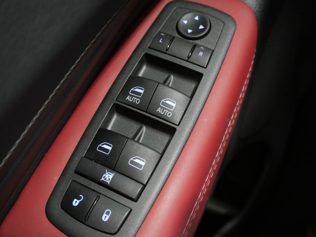 Used 2022 Dodge Durango R/T w/ Tow 'N Go Package AWD/4WD image 14
