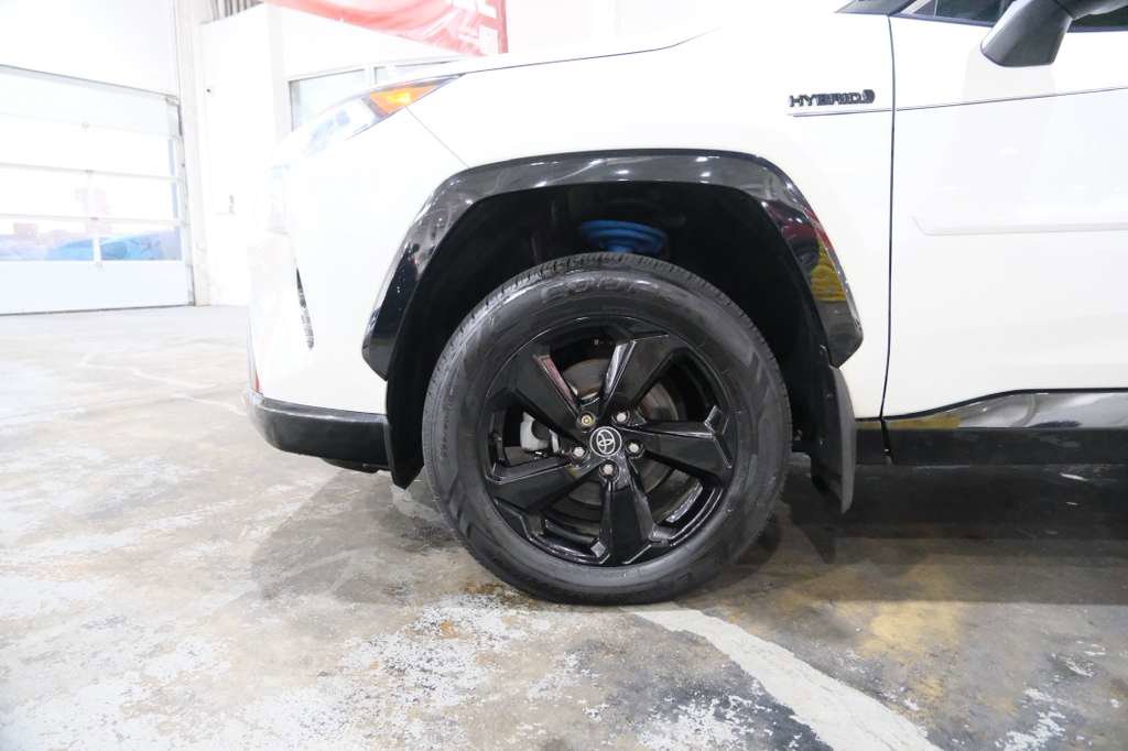 Used 2020 Toyota RAV4 XSE image 5
