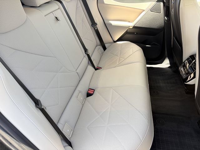 Certified 2024 BMW iX xDrive50 w/ Sport Package AWD/4WD image 15