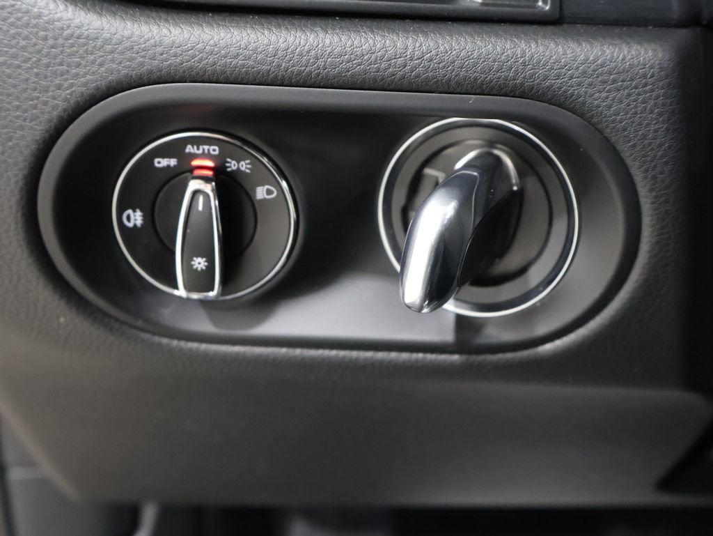 Used 2026 Porsche Macan GTS image 29