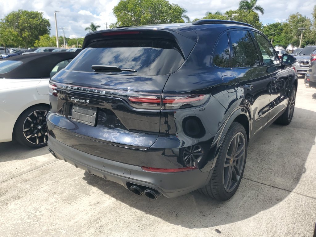 Used 2019 Porsche Cayenne S AWD/4WD image 3