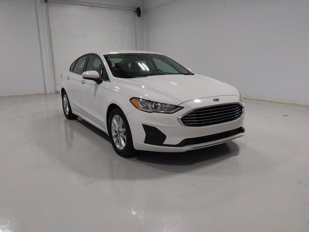 Used 2020 Ford Fusion SE FWD image 13