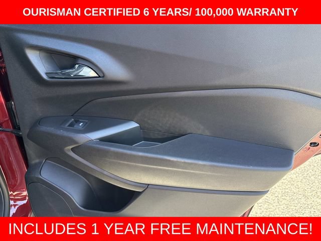 Used 2024 Chevrolet Trax RS FWD image 12