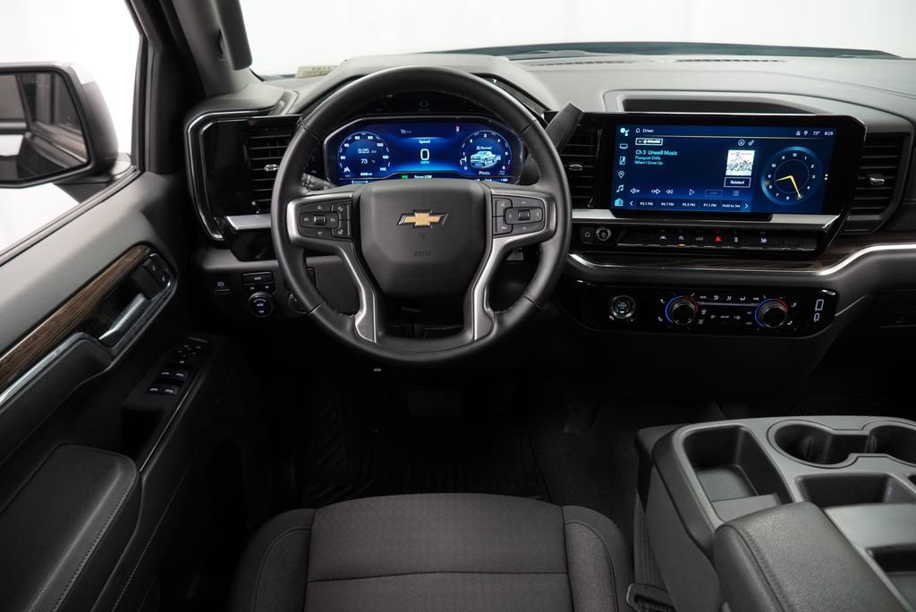 Used 2024 Chevrolet Silverado 1500 LT AWD/4WD image 13