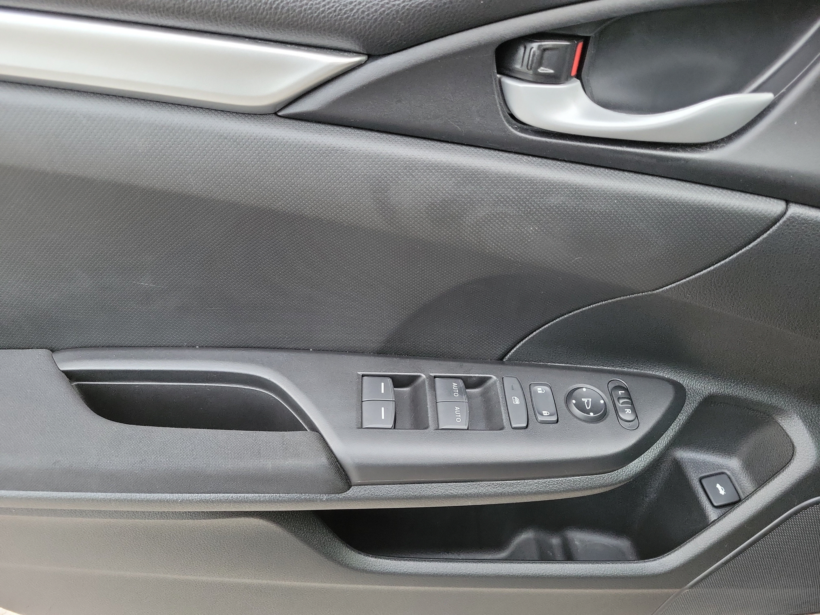 Used 2021 Honda Civic LX image 13