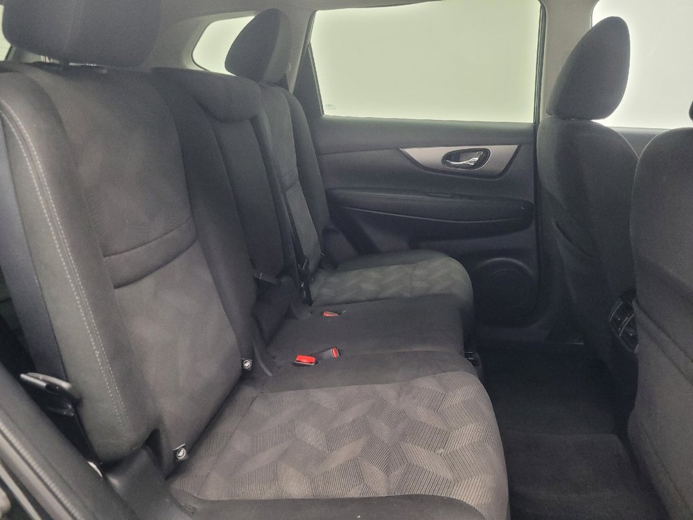 Used 2016 Nissan Rogue S w/ Appearance Package AWD/4WD image 19