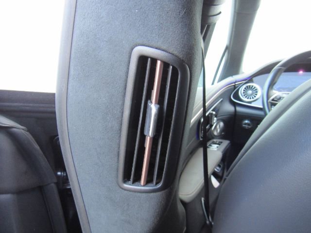 Used 2023 Mercedes-Benz EQS 580 4MATIC Sedan image 37