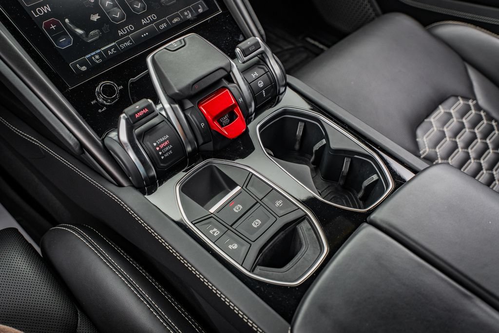 Used 2024 Lamborghini Urus S AWD/4WD image 31