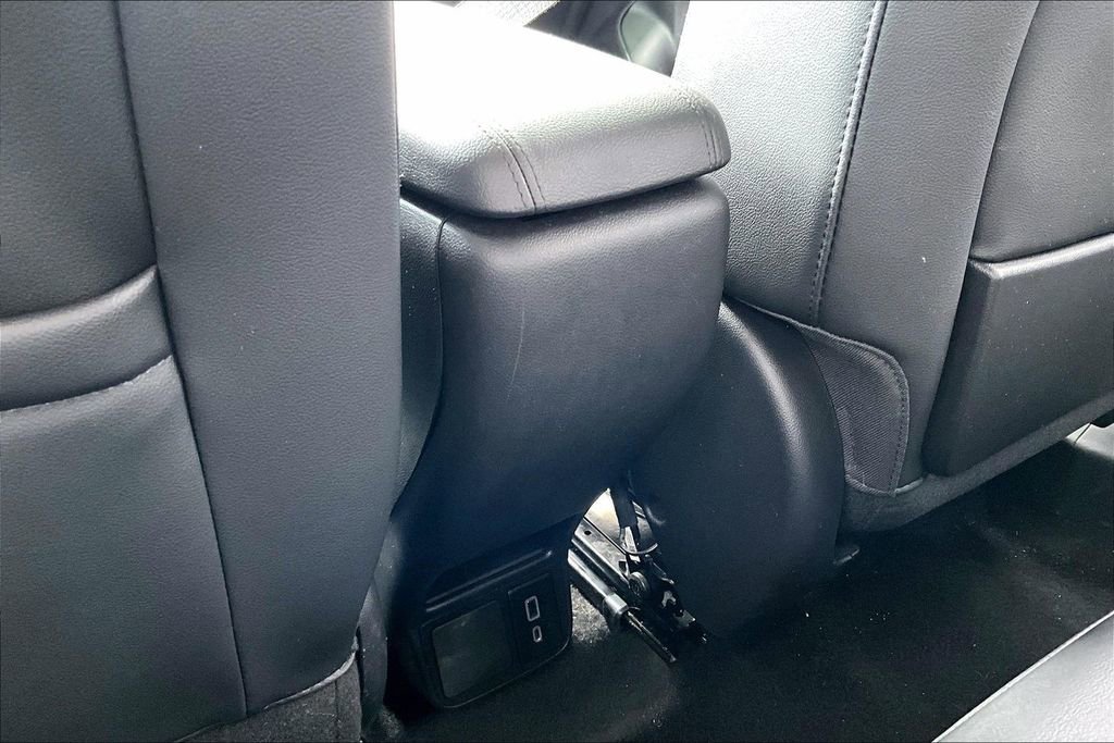 Used 2021 Buick Encore GX Preferred w/ Cold Weather Comfort Package FWD image 33