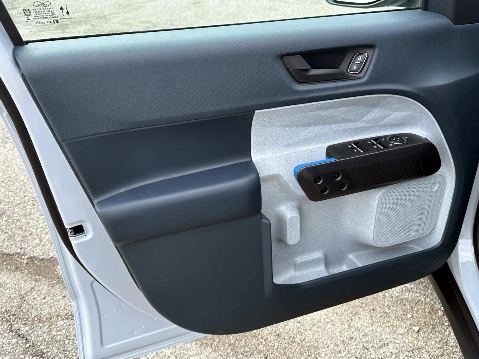 Used 2025 Ford Maverick XLT w/ XLT Luxury Package image 14