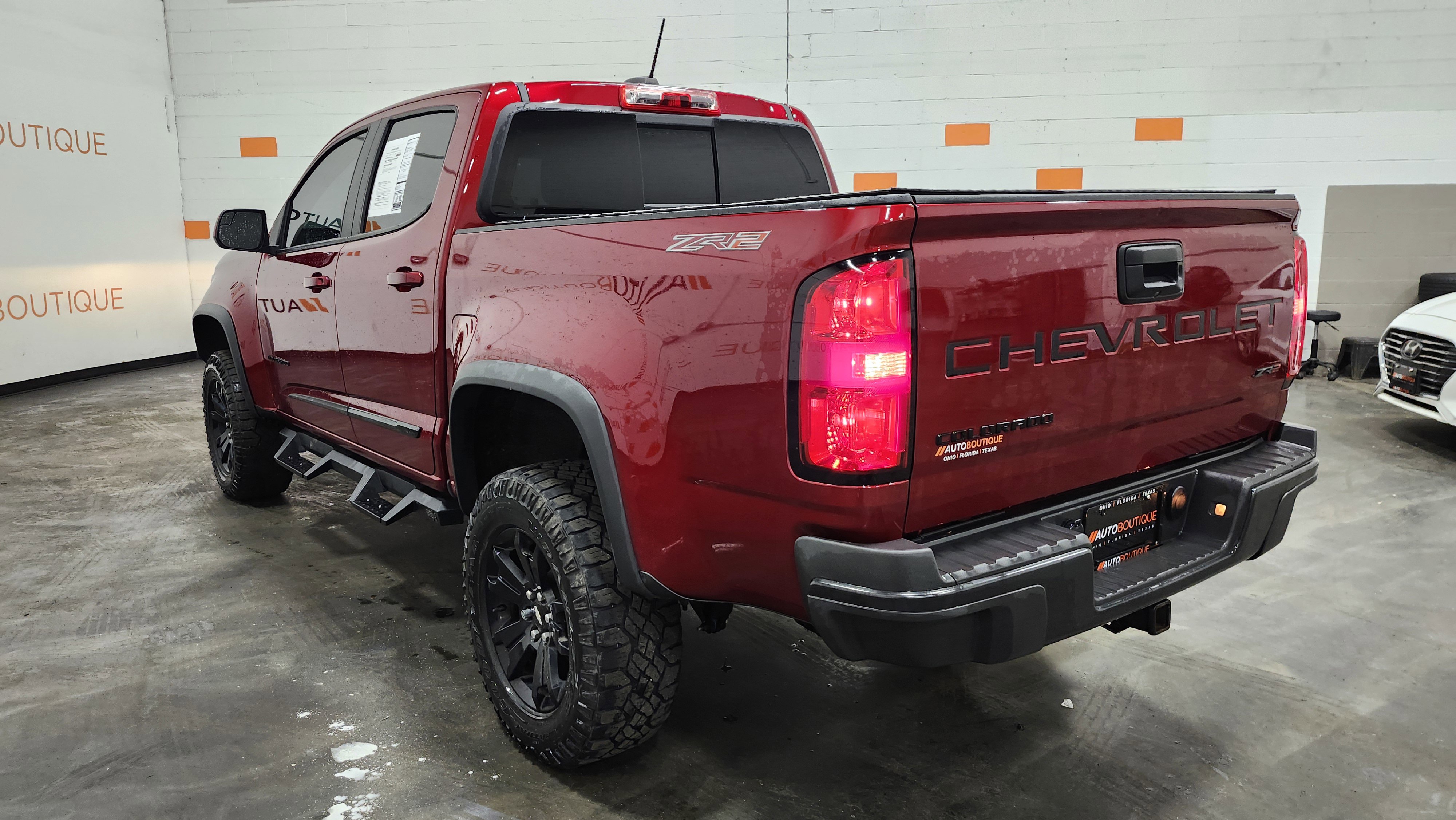 Used 2021 Chevrolet Colorado ZR2 w/ ZR2 Dusk Special Edition image 19