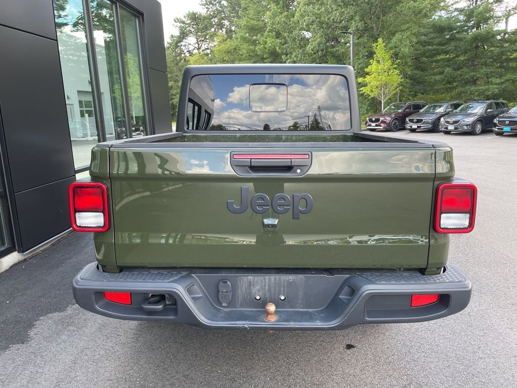 Used 2022 Jeep Gladiator Sport image 7