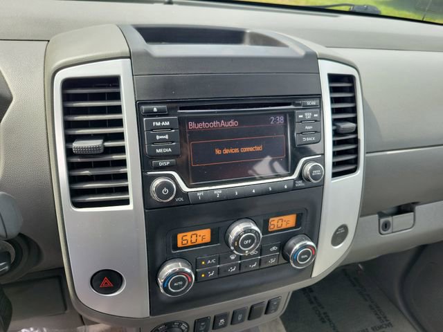 Used 2016 Nissan Frontier SV w/ SV Value Truck Package AWD/4WD image 17