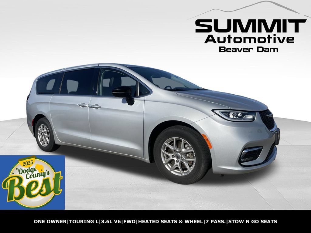 Used 2024 Chrysler Pacifica Touring-L