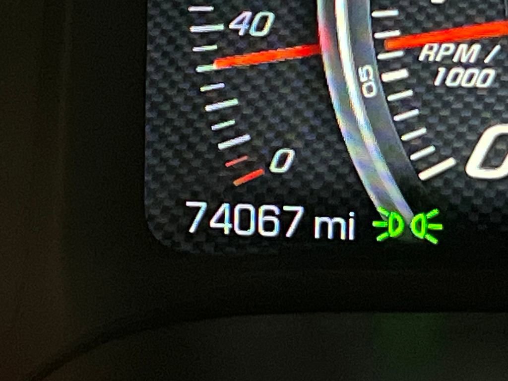 Used 2016 Chevrolet Corvette Stingray Coupe w/ Carbon Flash Badge Package RWD image 18