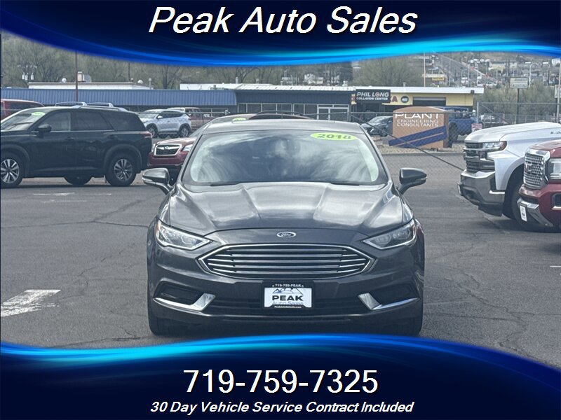 Used 2018 Ford Fusion SE w/ Equipment Group 602A FWD image 2