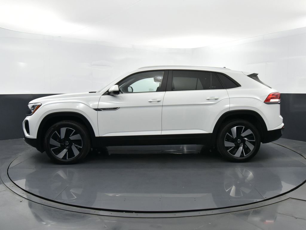Used 2024 Volkswagen Atlas Cross Sport SE FWD image 6