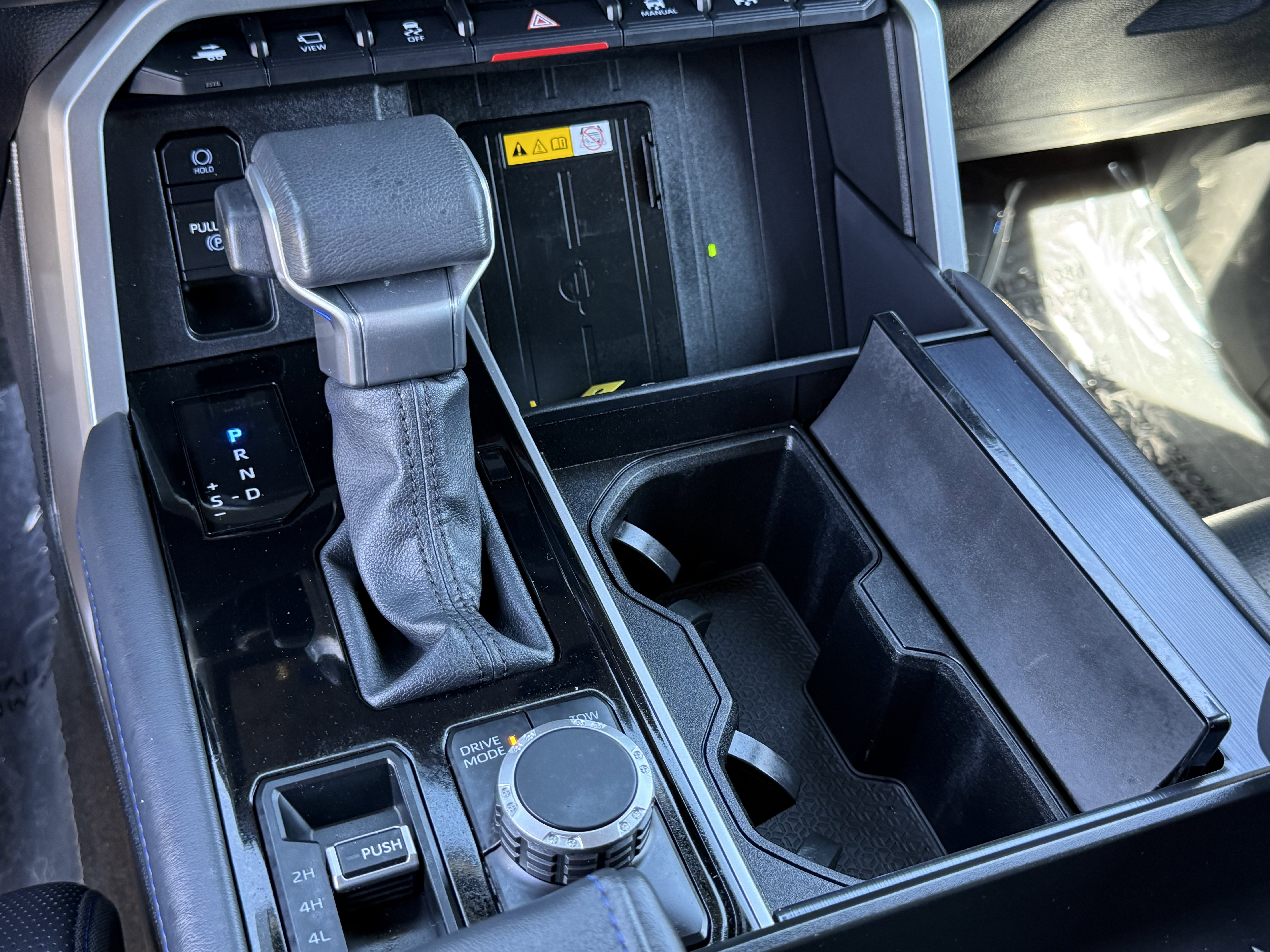 Used 2024 Toyota Sequoia Platinum image 25