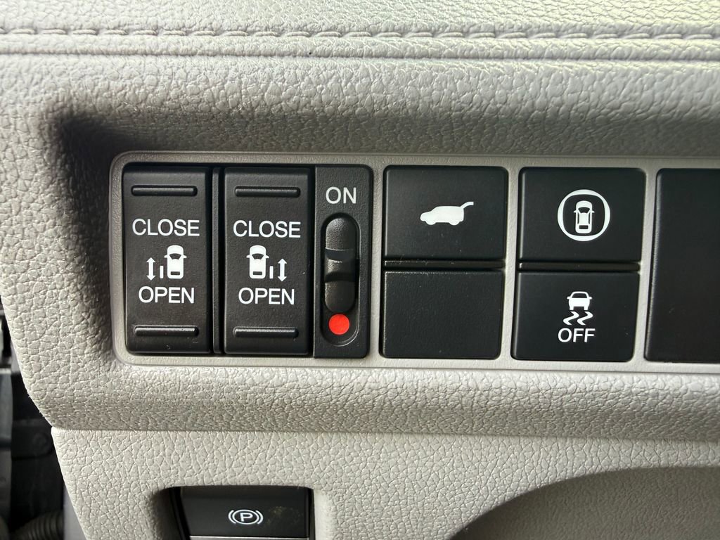 Used 2022 Honda Odyssey EX-L image 5