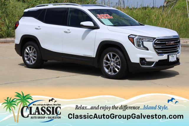 Used 2022 GMC Terrain SLT w/ LPO, Cargo Package FWD image 1