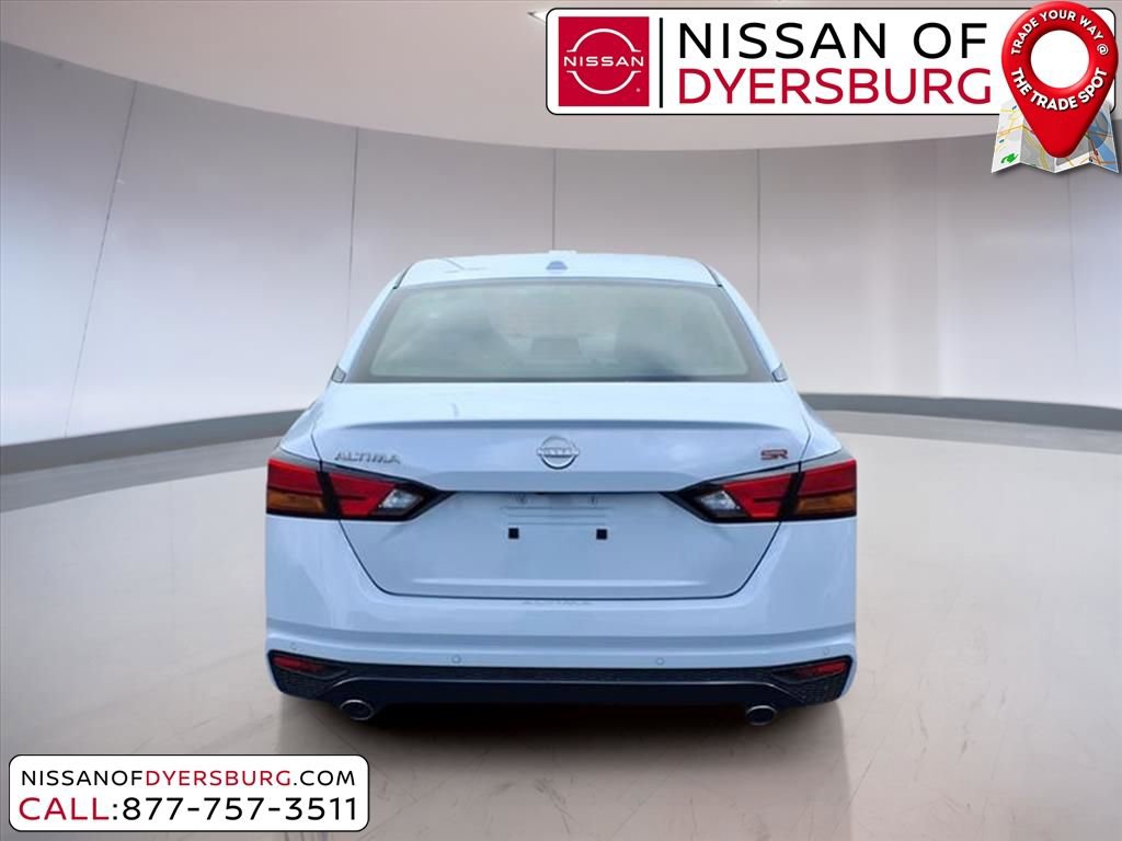 New 2025 Nissan Altima 2.5 SR image 4