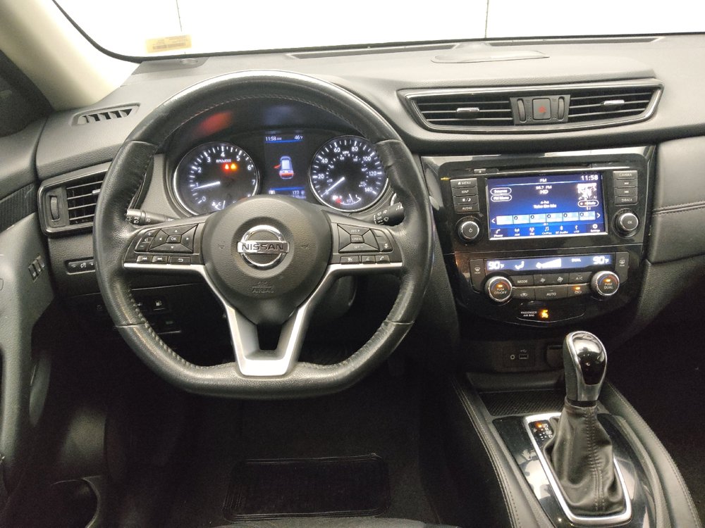 Used 2018 Nissan Rogue SL FWD image 22