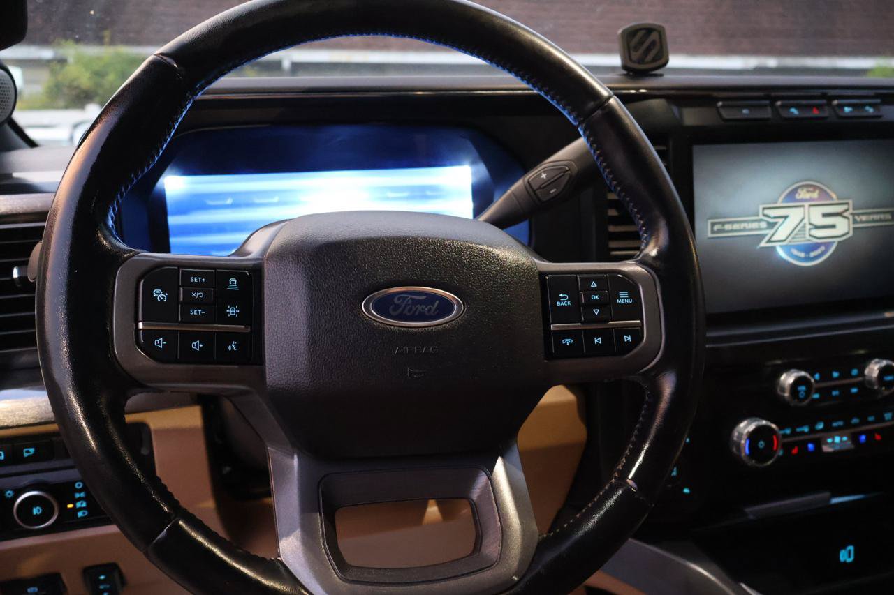 Used 2023 Ford F350 Lariat w/ Lariat Ultimate Package AWD/4WD image 12