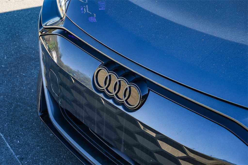New 2026 Audi RS e-tron GT performance image 9