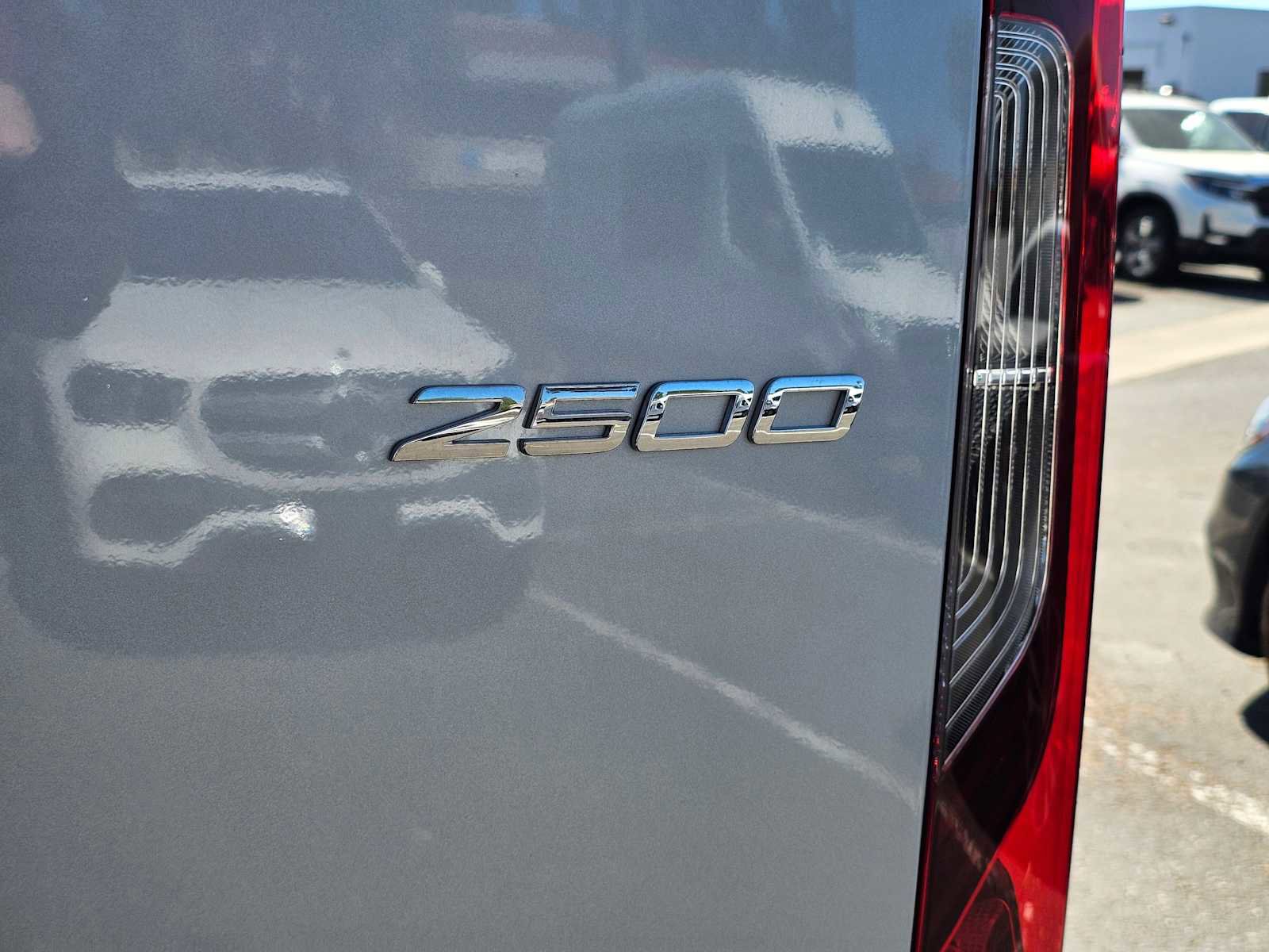 Used 2025 Mercedes-Benz Sprinter 2500 image 16