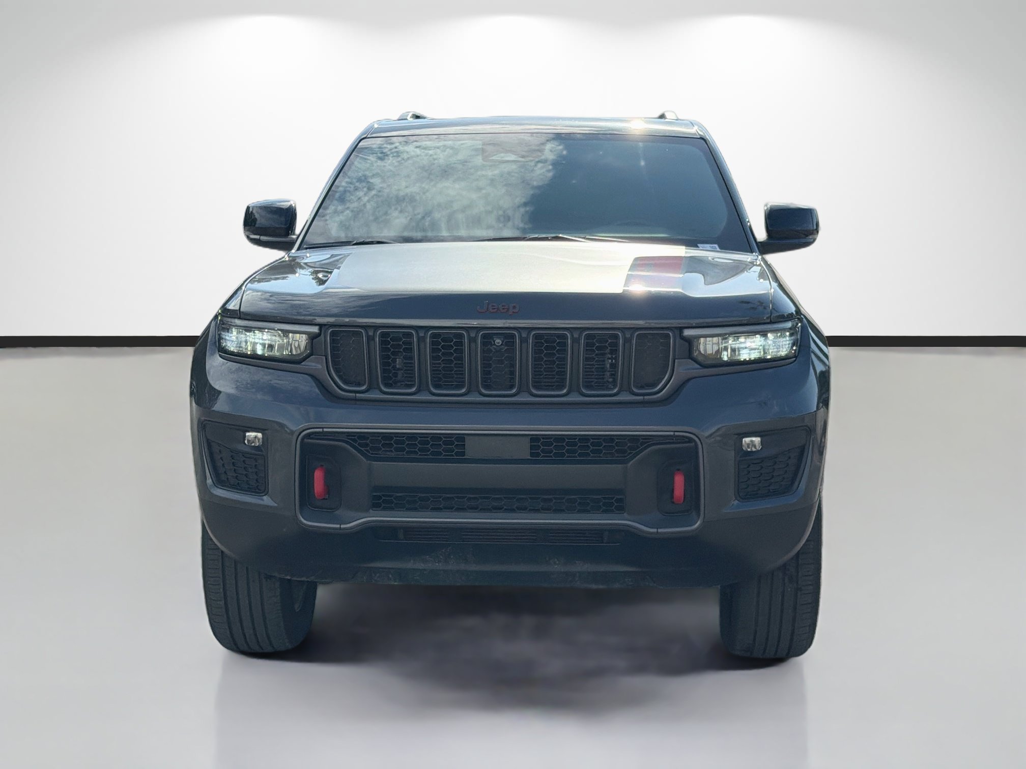 Used 2022 Jeep Grand Cherokee Trailhawk AWD/4WD image 8