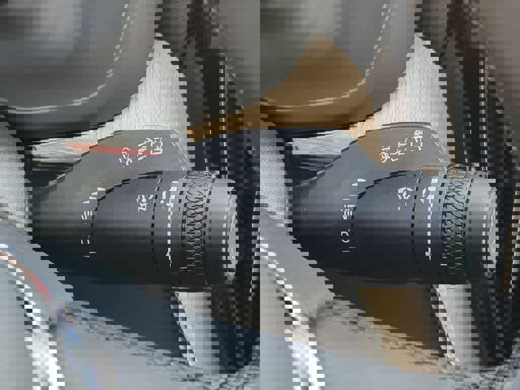 New 2026 Volvo XC60 B5 Plus w/ Protection Package Premier image 24