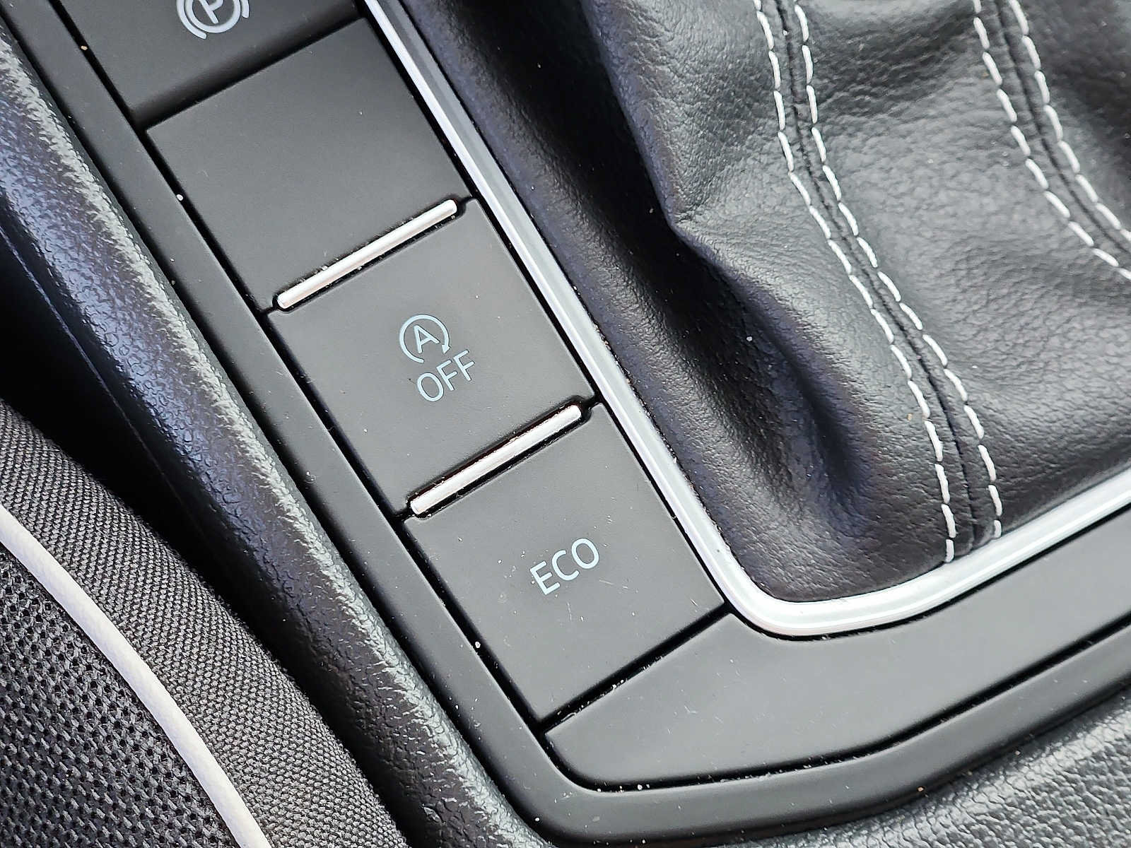 Used 2024 Volkswagen Jetta Sport FWD image 25