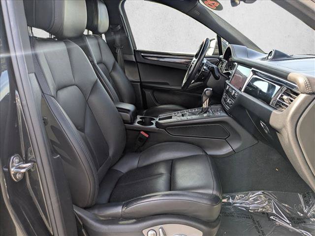 Used 2020 Porsche Macan S AWD/4WD image 23