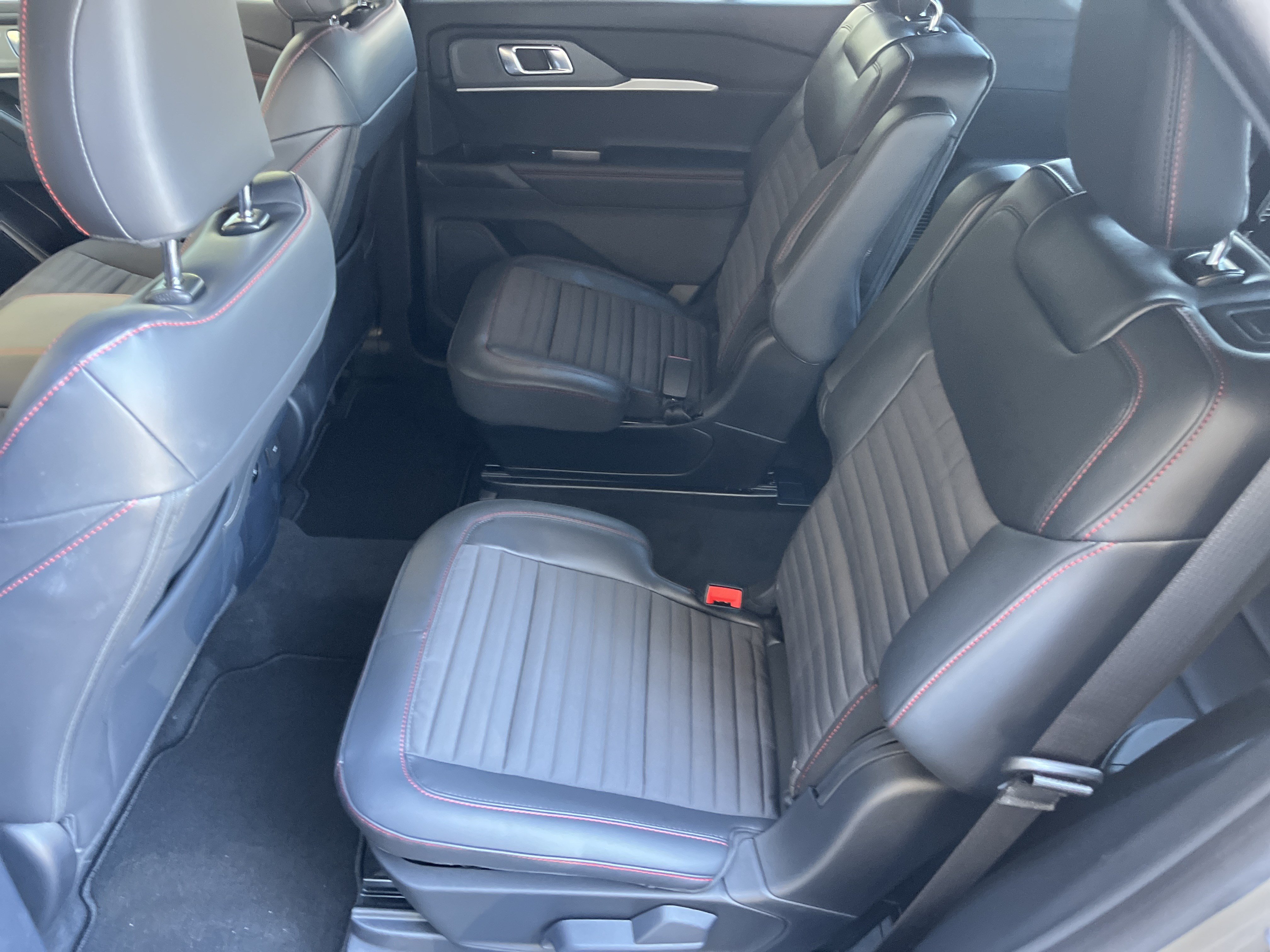 New 2027 Ford Explorer ST-Line RWD image 13