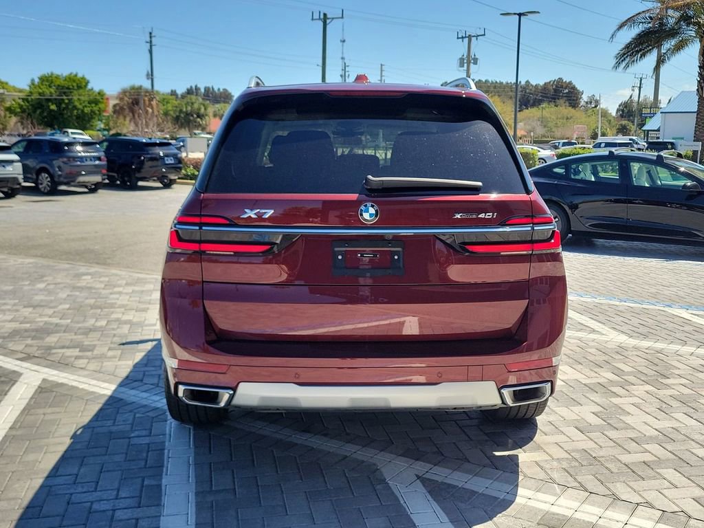 Used 2026 BMW X7 xDrive40i image 4