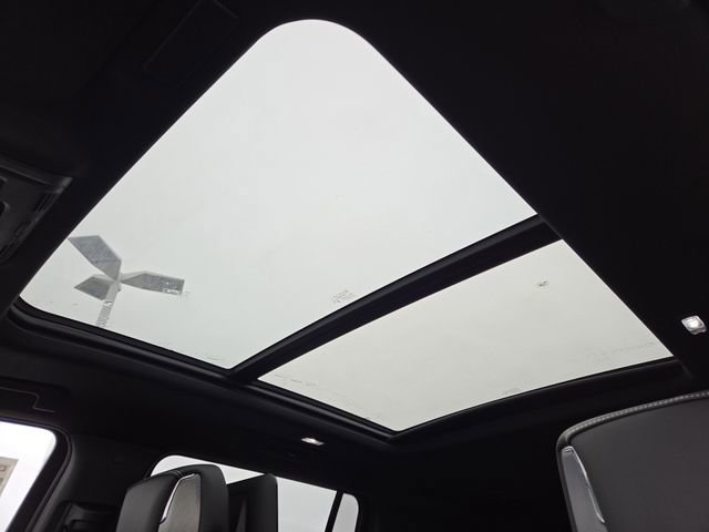 New 2026 GMC Yukon XL AT4 Ultimate w/ LPO, Illumination Package image 3