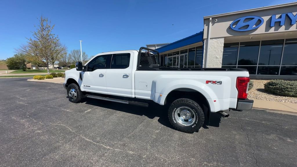 Used 2019 Ford F350 XLT w/ XLT Premium Package image 6