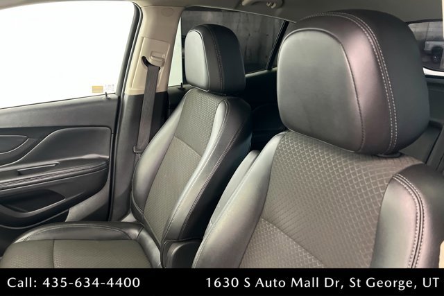 Used 2021 Buick Encore Preferred image 16