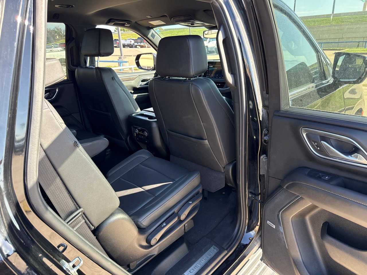 Used 2024 Chevrolet Tahoe LT RWD image 13