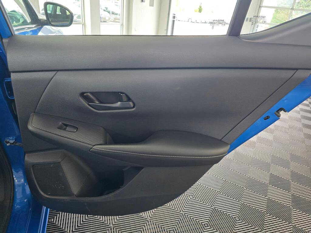 Used 2024 Nissan Sentra SV FWD image 38