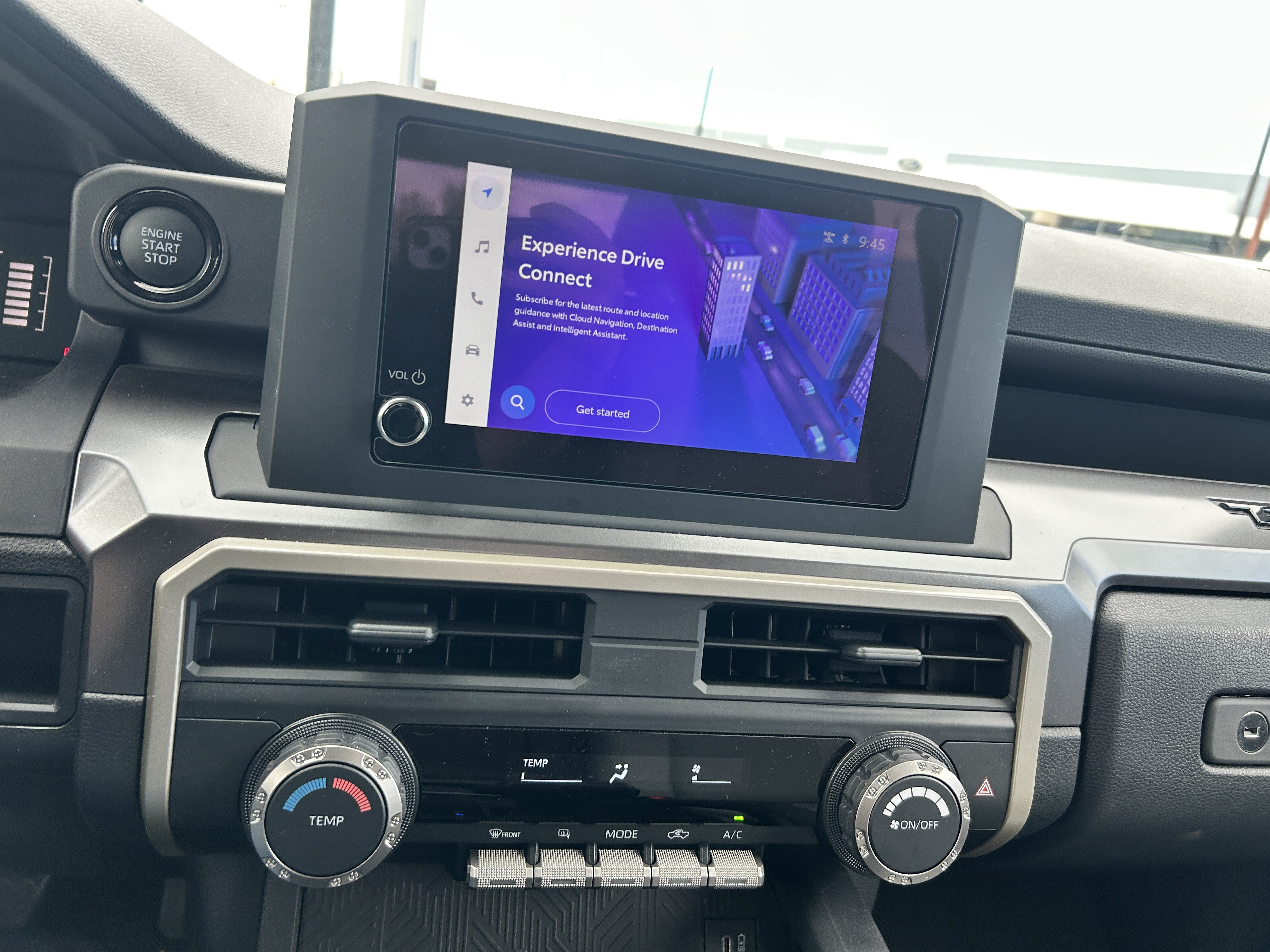Used 2025 Toyota Tacoma SR5 AWD/4WD image 15